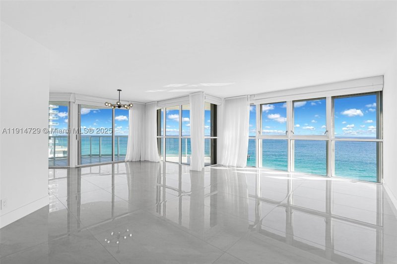 Oceania 3 Apt #1236