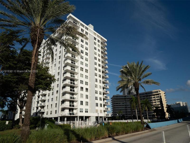 Plaza Towers South Apt #1509