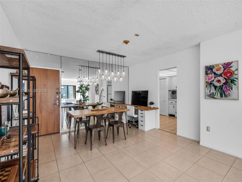 Alquiler de apartamento en Ambassador 504