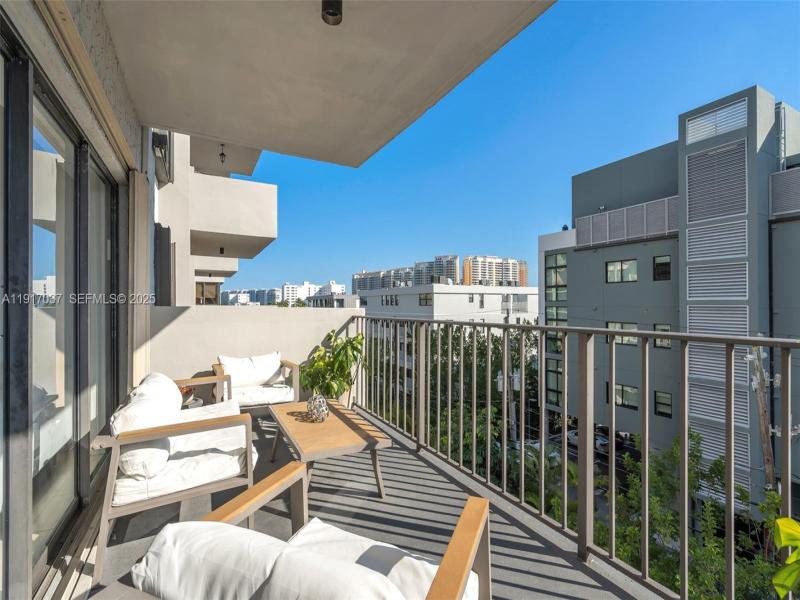 Alquiler de apartamento en Ambassador 504
