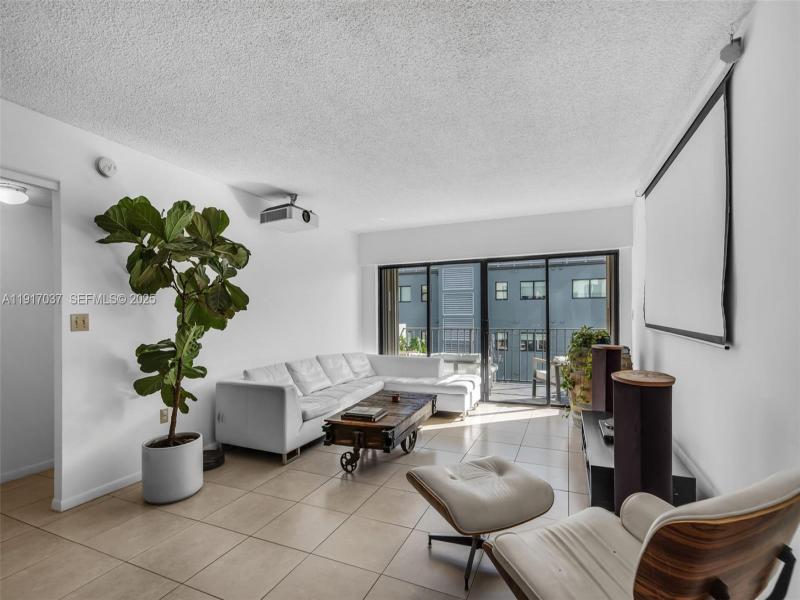 Alquiler de apartamento en Ambassador 504