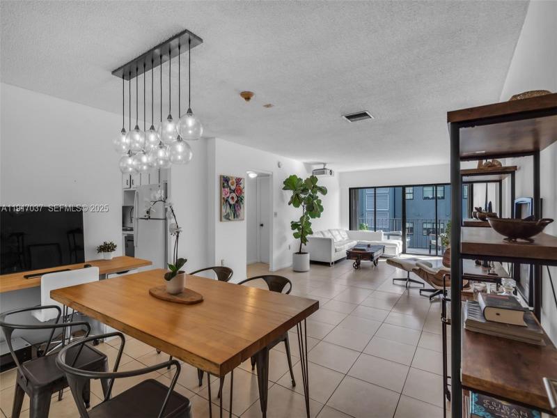 Ambassador Apt #504