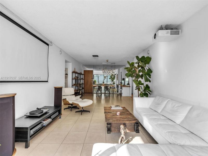 Alquiler de apartamento en Ambassador 504
