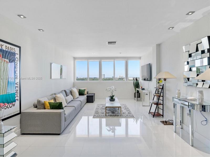 Property photo # 9
