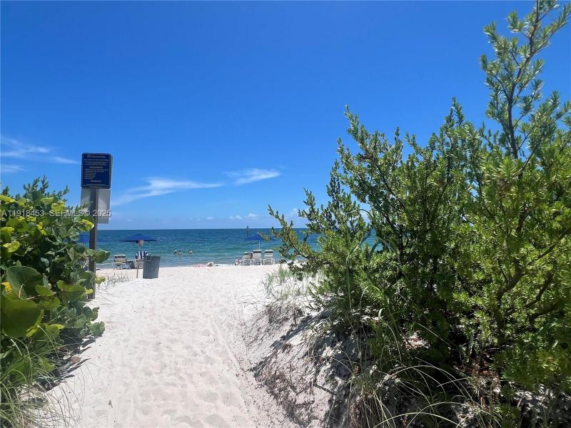 Sands of Key Biscayne Apt #2L