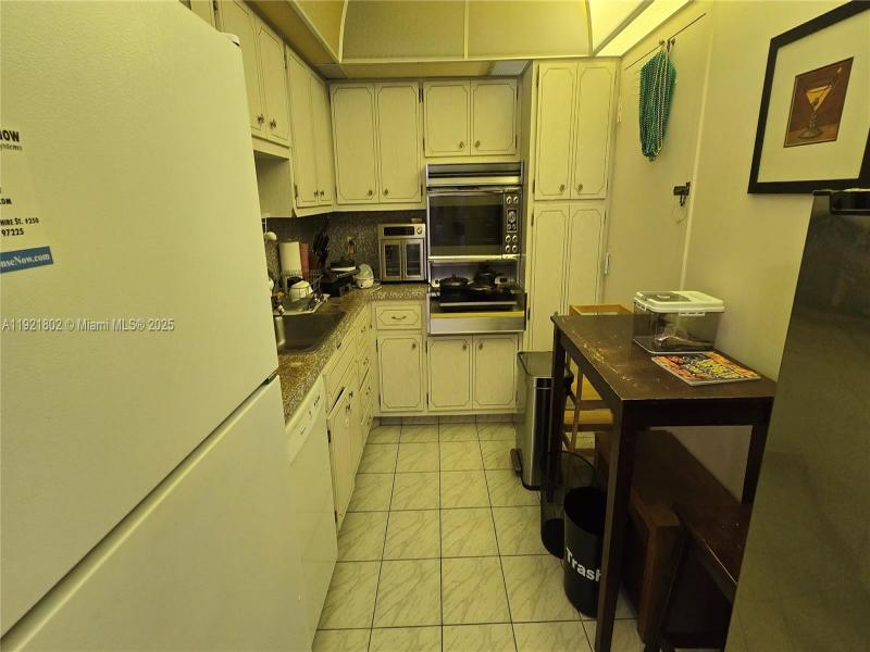 Apartment for rent at The Hemispheres 3A