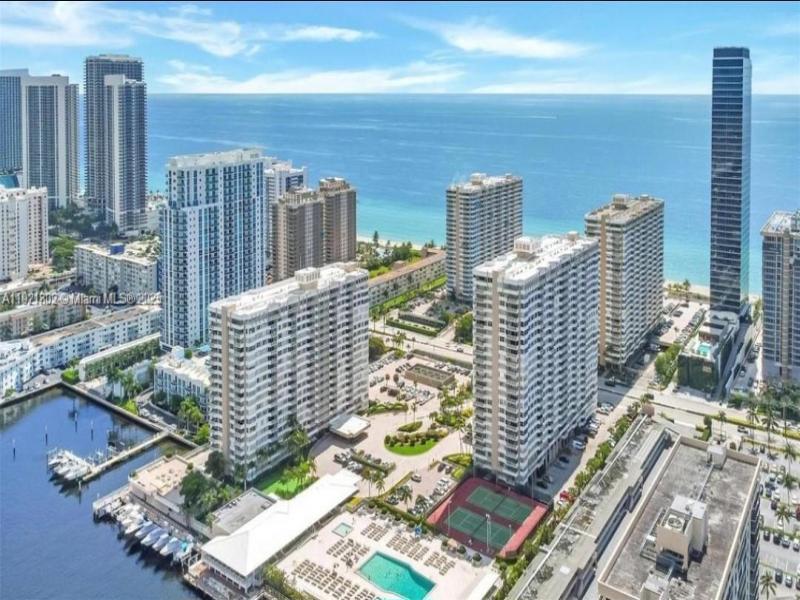 Apartment for rent at The Hemispheres 3A