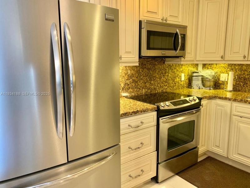 Condo for sale at The Hemispheres 3C