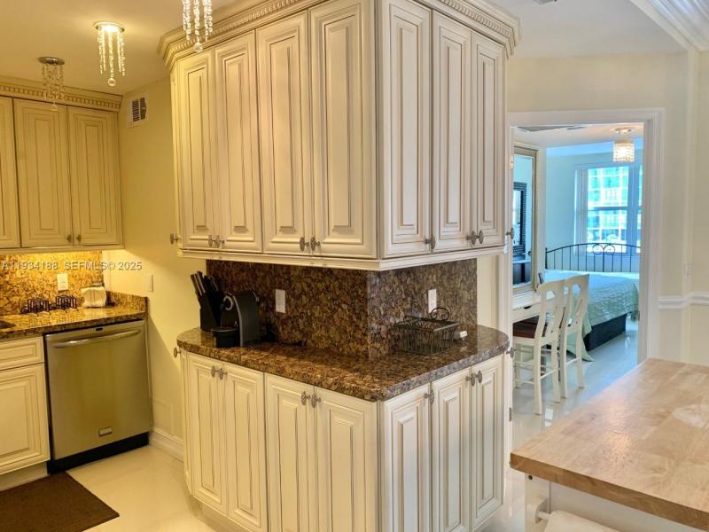 Condo for sale at The Hemispheres 3C
