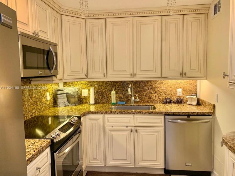 Condo for sale at The Hemispheres 3C
