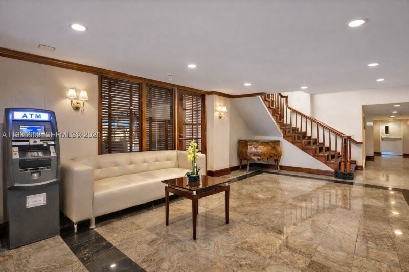 Condo for sale at Grandview Palace 611