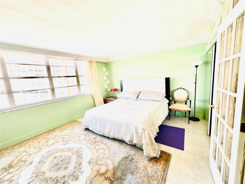 Condo for sale at Winston Towers 1510