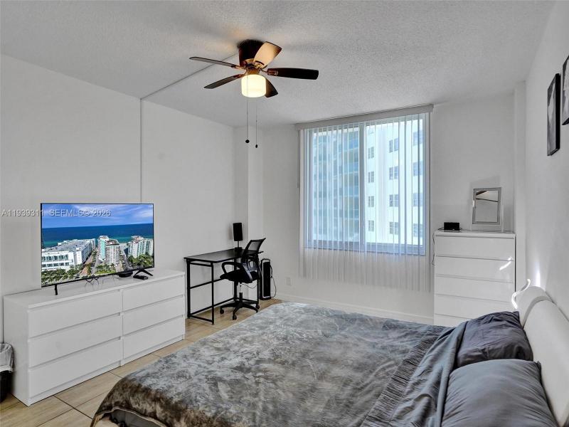 Condo for sale at Sea Air Towers 520