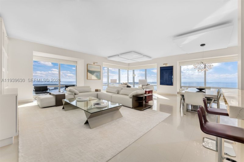 Four Seasons Millenium Tower I Apt #56F