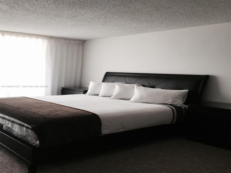 Condo for sale at Aventura Beach Club 1033