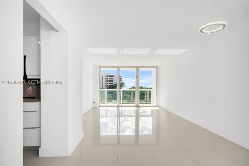 Apartment for rent at Arlen House 408