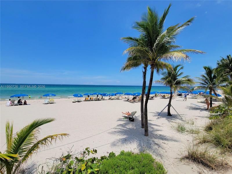 Condo for sale at Parker Plaza Estates 2204