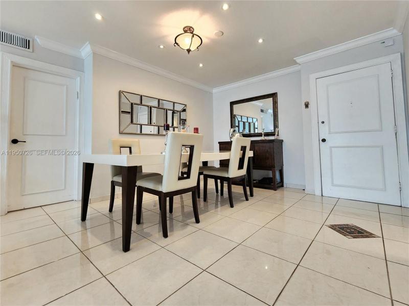 Condo for sale at Parker Plaza Estates 2204