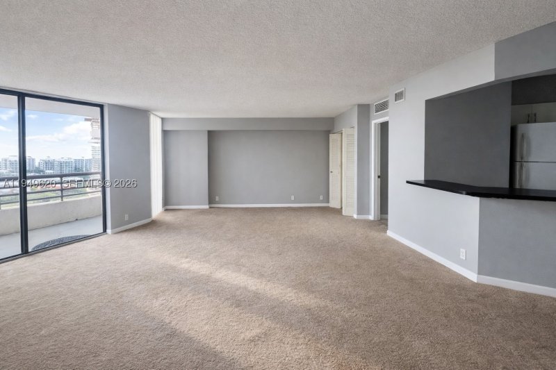 Condo for sale at Parc Central Aventura 1915