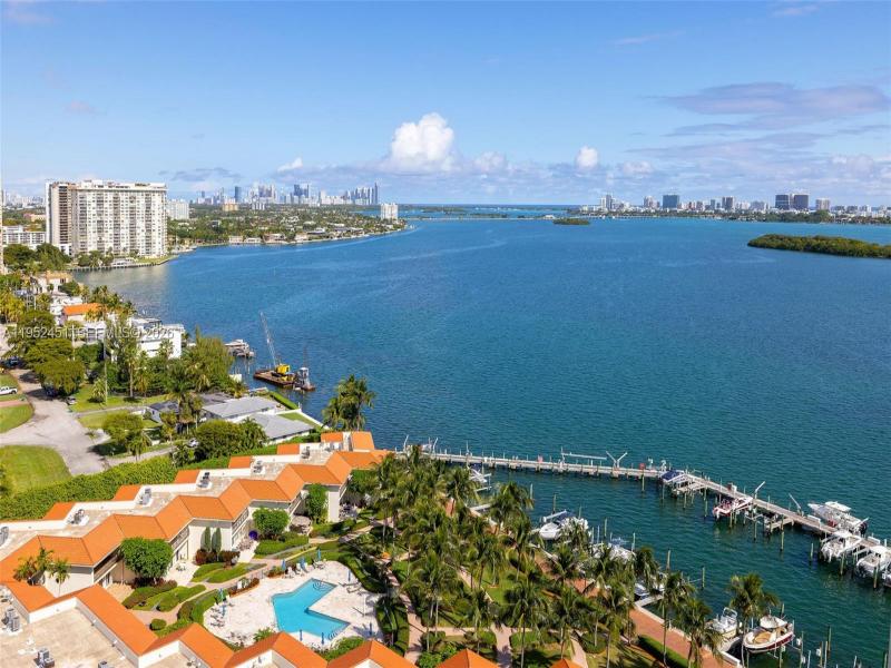 Condo for sale at Towers of Quayside 4 2005