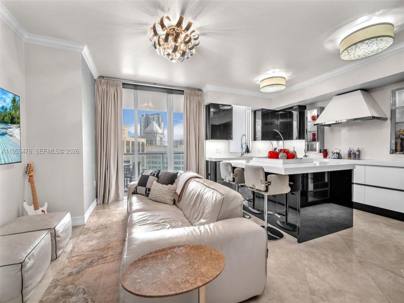Condo for sale at Las Olas River House 2409