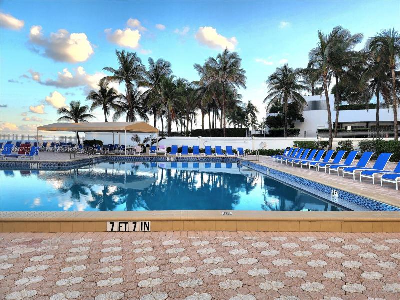 Apartment for rent at Alexander Towers 901