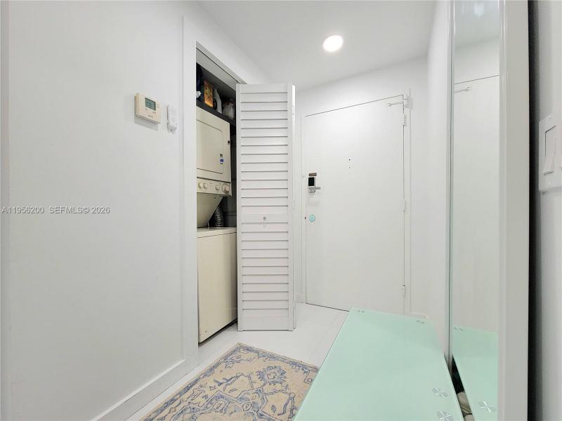 Apartment for rent at Alexander Towers 901