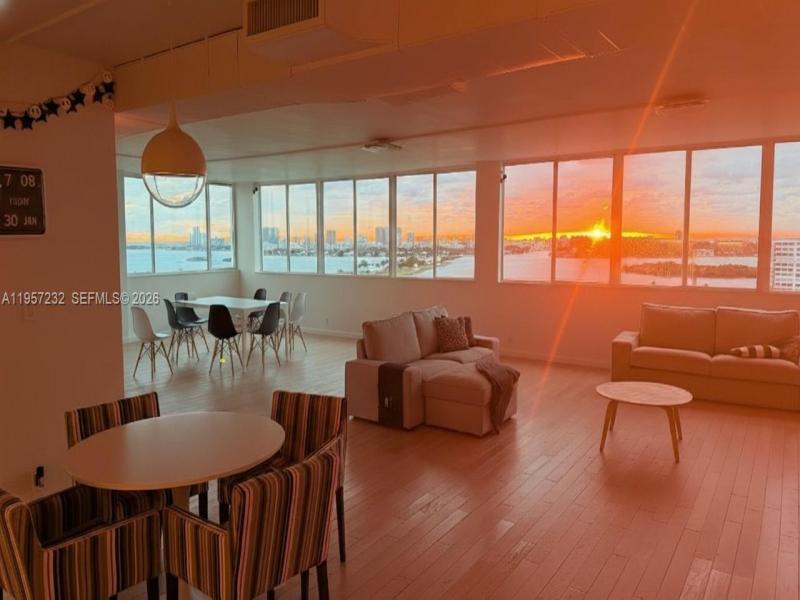 Comprar apartamento en Bayview Towers D1
