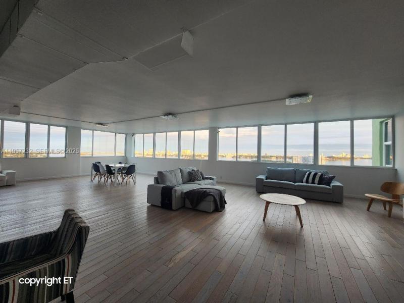 Comprar apartamento en Bayview Towers D1