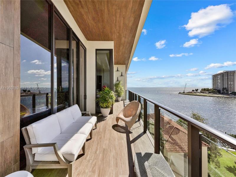 The Fairchild Coconut Grove Apt #605