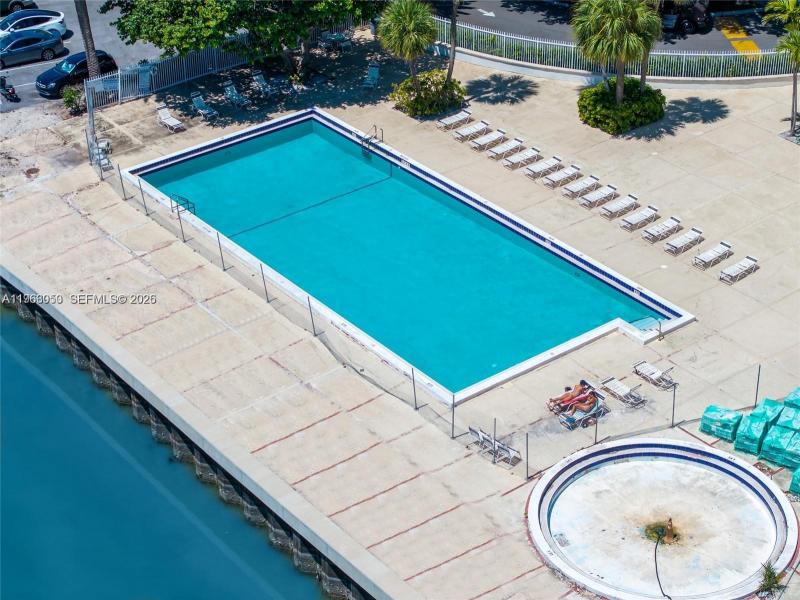 Condo for sale at Parkview Point 9I