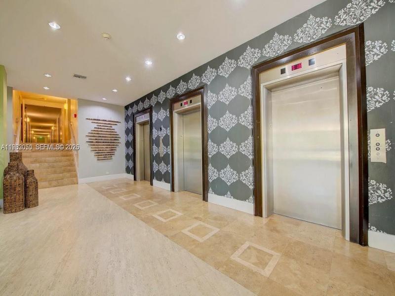 Condo for sale at Parkview Point 9I
