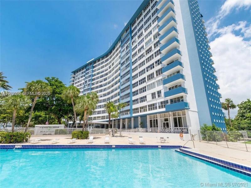 Condo for sale at Parkview Point 9I