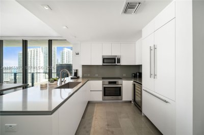 Brickell City Centre Reach Apt #1201