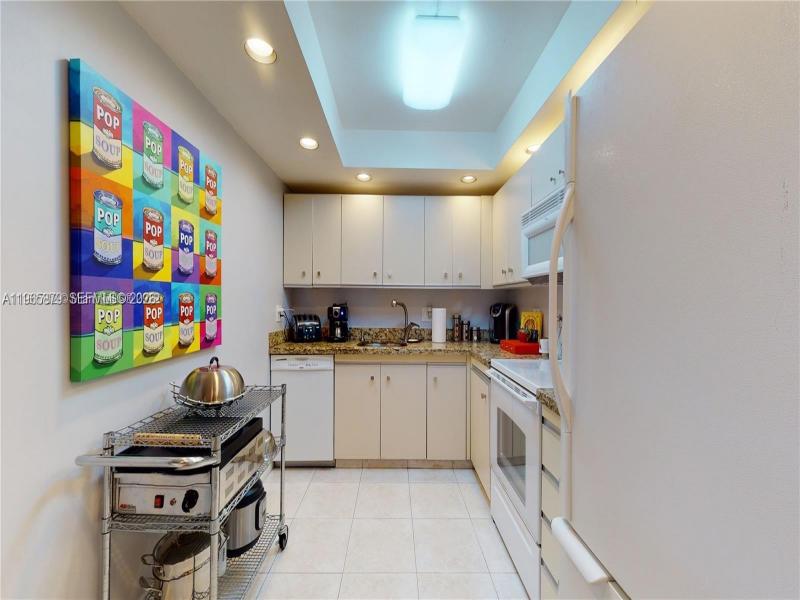 Condo for sale at Olympus Condo 417