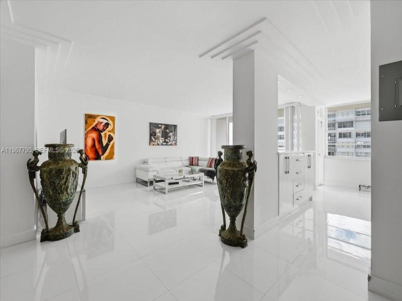 Condo for sale at Del Prado South Tower 1701
