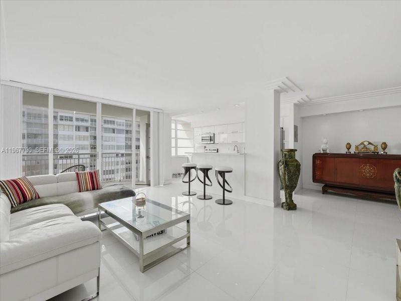 Condo for sale at Del Prado South Tower 1701