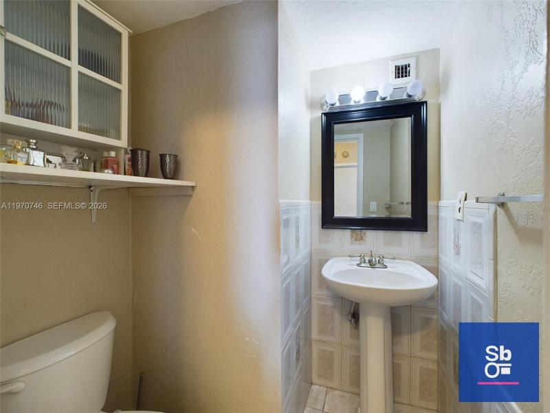 Comprar apartamento en Bayview Towers A707