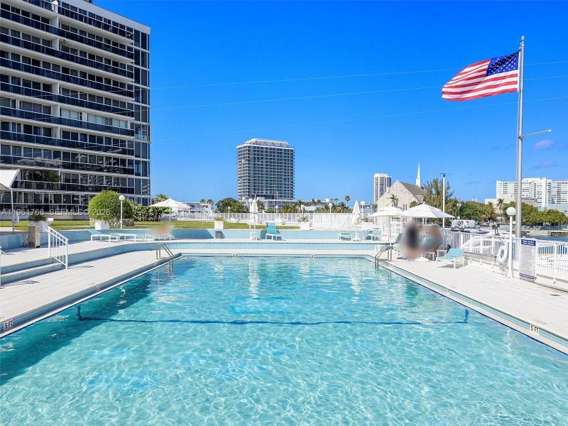 Comprar apartamento en King Cole 1012