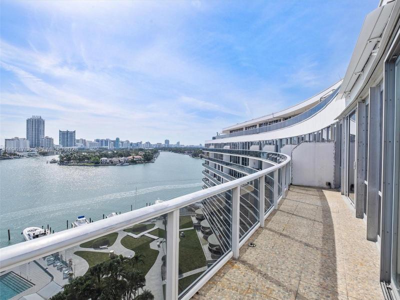 Comprar apartamento en King Cole 1012