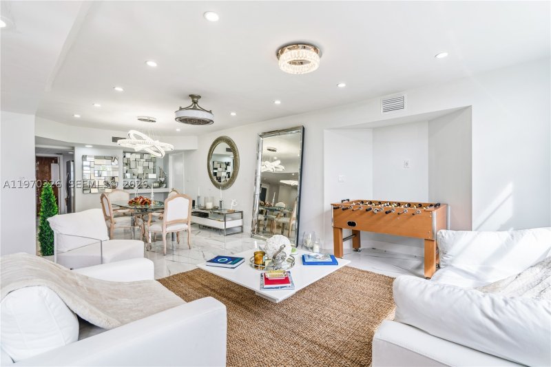 Comprar apartamento en Four Ambassadors 230