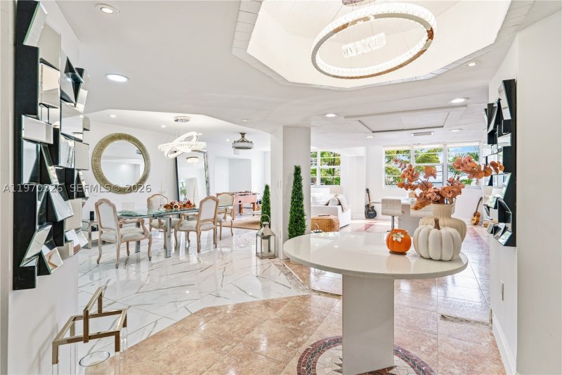 Comprar apartamento en Four Ambassadors 230