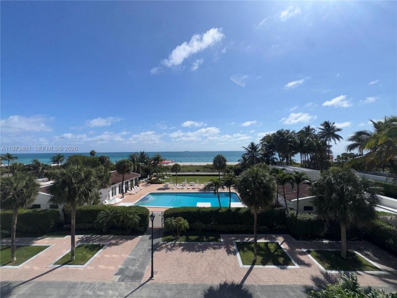 Royal Club Condo Apt #405