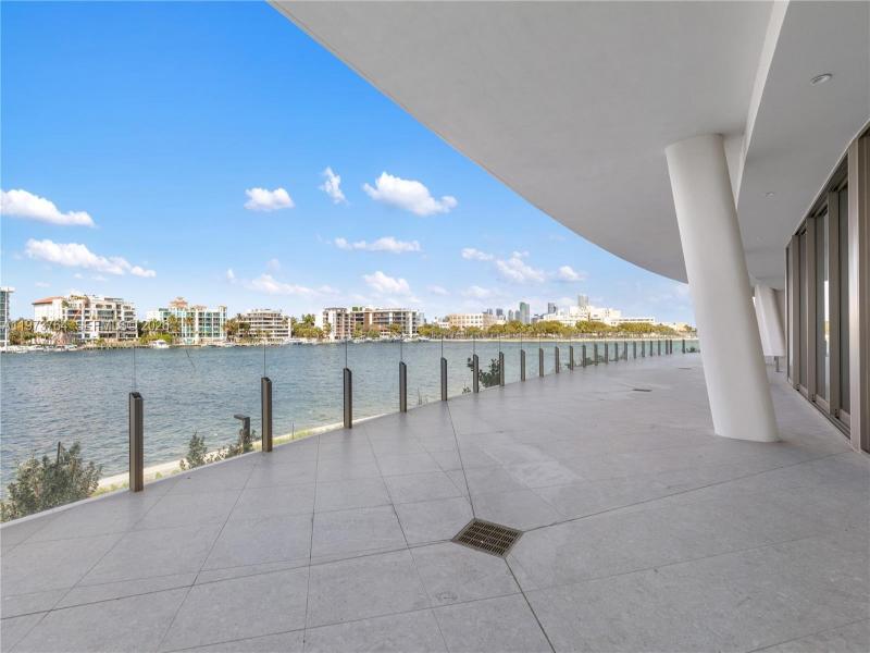 Condo for sale at Vita at Grove Isle S201