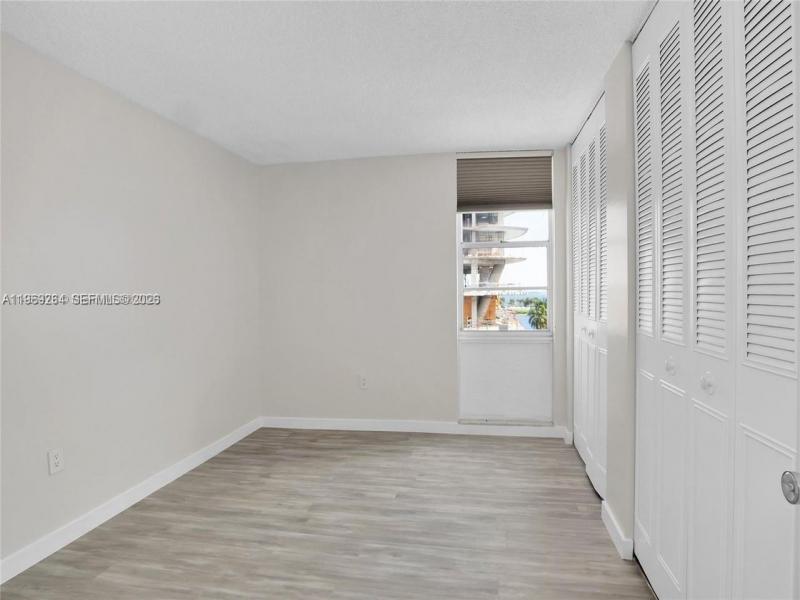 Comprar apartamento en Brickell 25 602