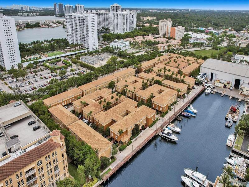 Comprar apartamento en Aventi at Aventura 1513
