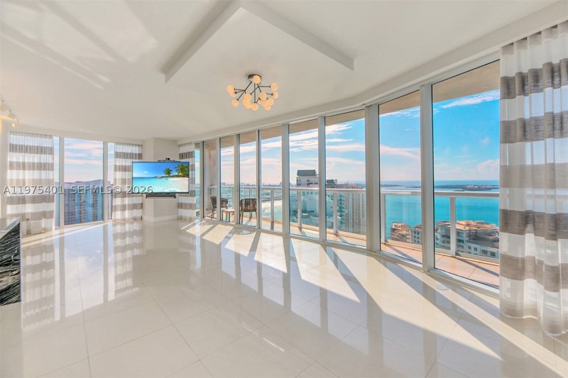 Condo for sale at Icon Brickell Tower I 4301