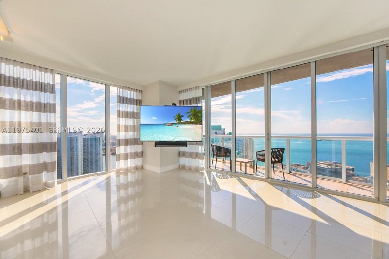Condo for sale at Icon Brickell Tower I 4301
