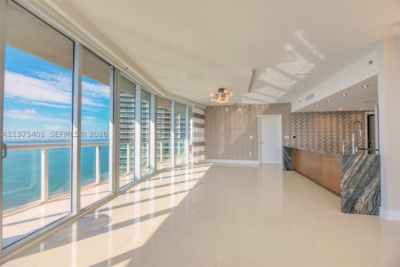 Condo for sale at Icon Brickell Tower I 4301