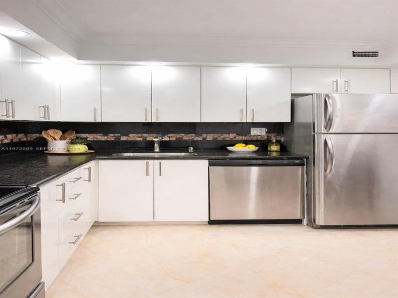 Condo for sale at Parker Dorado 1418